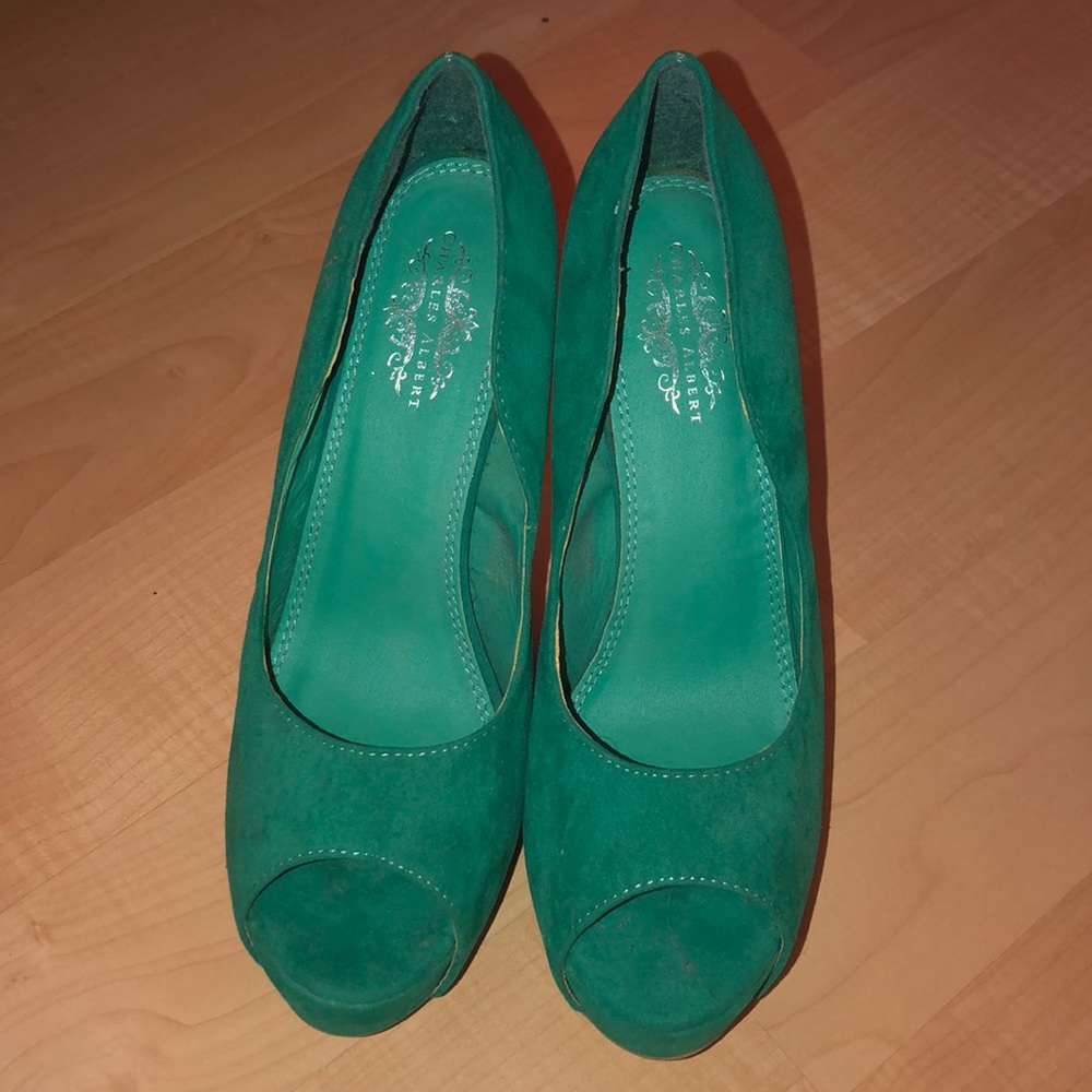 Charles Albert heels